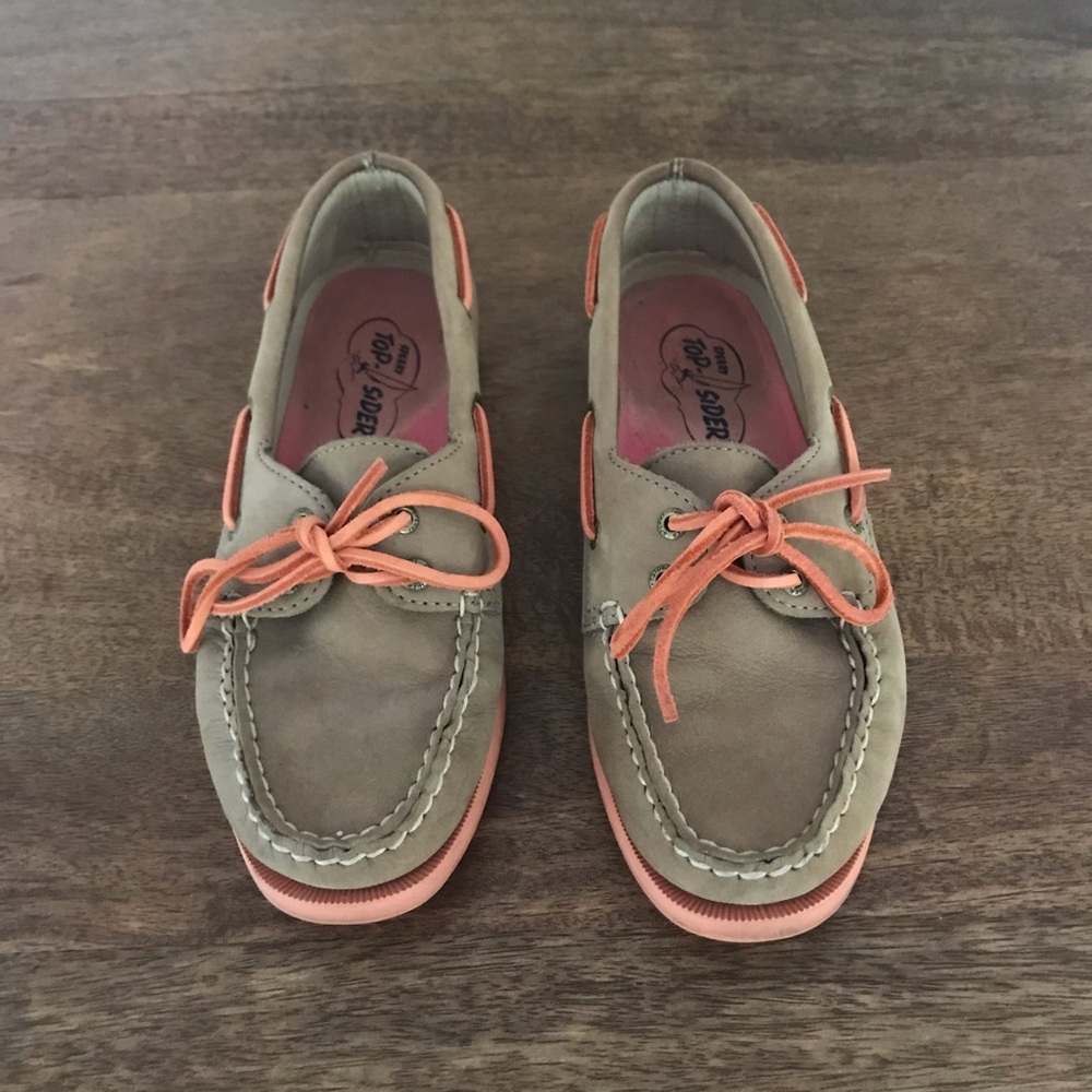 Sperry topsiders